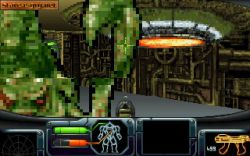 In Extremis: Dziwny zielony stwór nas atakuje. 